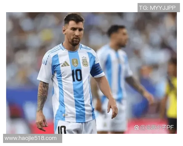 九大足球巨星云集聚焦 解析当代足坛明星背后的精彩故事